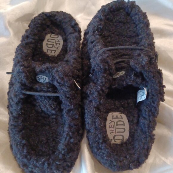 NWOT Hey Dude Black Wendy Faux Shearling Slippers - Picture 6 of 6